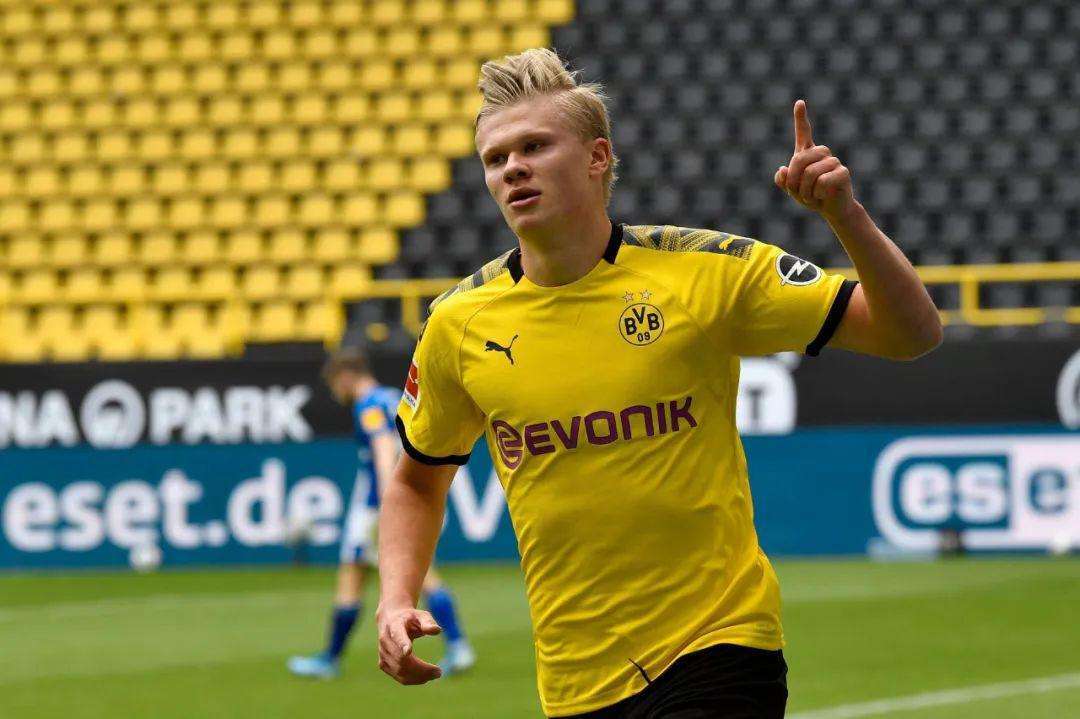  多特新星哈兰德蝉联月度最佳  