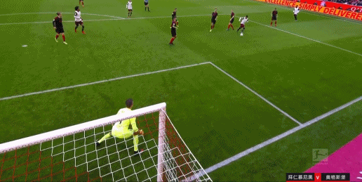  奥格斯堡替补奇兵建功德甲板凳深度决定成败