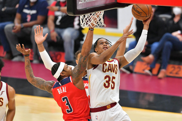  波尔津吉斯统治攻防，凯尔特人大胜奇才取得七连胜佳绩  